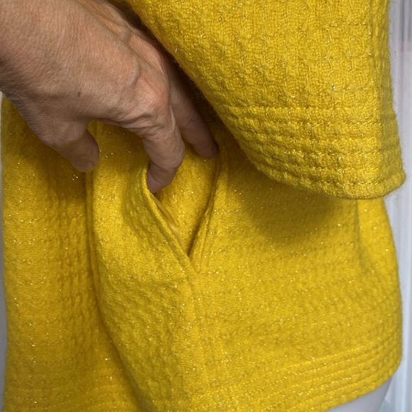 RARE!! Juicy Couture canary yellow 98% wool, detachable faux fur, button down M - Picture 4 of 17